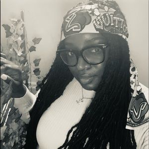 Meet your Posher, Leah